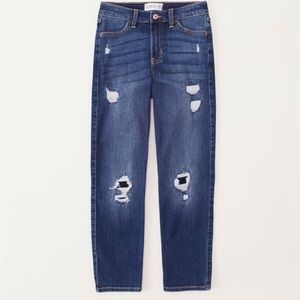 NWT Abercrombie kids high waisted “mom jeans” size 7/8.